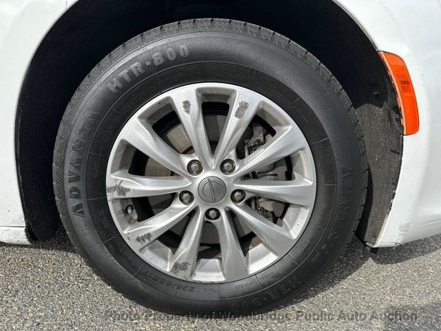 2019 Chrysler Pacifica Touring L - 22940868 - 14
