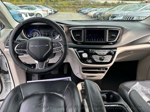 2019 Chrysler Pacifica Touring L - 22940868 - 8