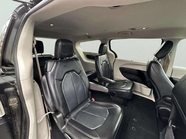 2019 Chrysler Pacifica Touring L 35th Anniversary FWD - 22968924 - 15