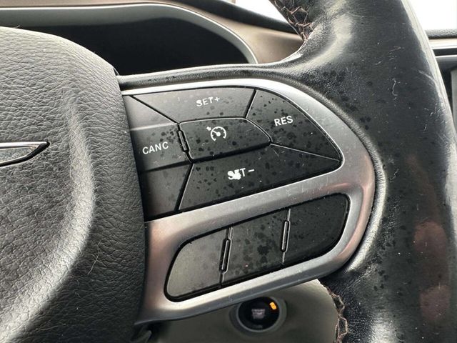 2019 Chrysler Pacifica Touring L 35th Anniversary FWD - 22968924 - 23