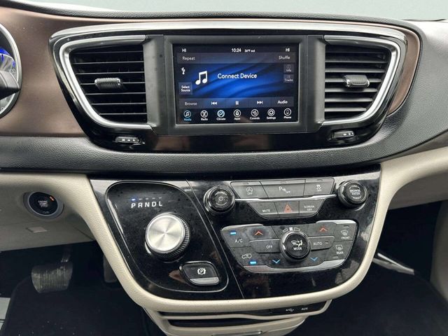 2019 Chrysler Pacifica Touring L 35th Anniversary FWD - 22968924 - 28