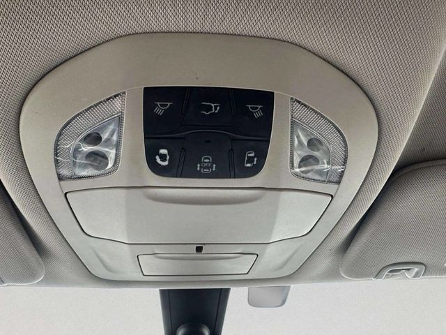 2019 Chrysler Pacifica Touring L 35th Anniversary FWD - 22968924 - 31