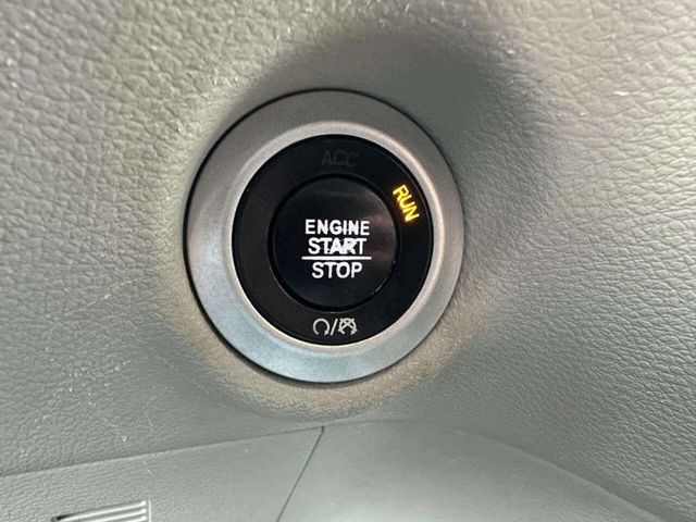 2019 Chrysler Pacifica Touring L 35th Anniversary FWD - 22968924 - 32