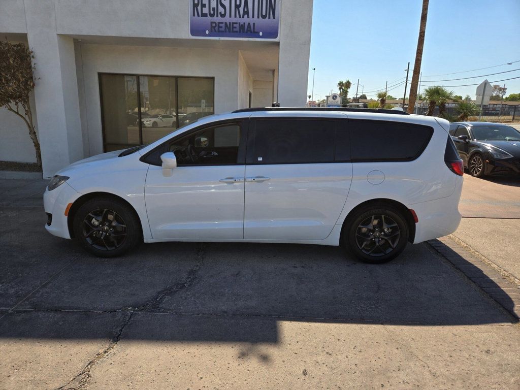 2019 Chrysler Pacifica Touring L FWD - 22615845 - 1