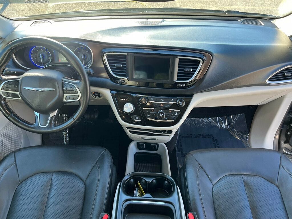 2019 Chrysler Pacifica Touring L FWD - 22667850 - 13