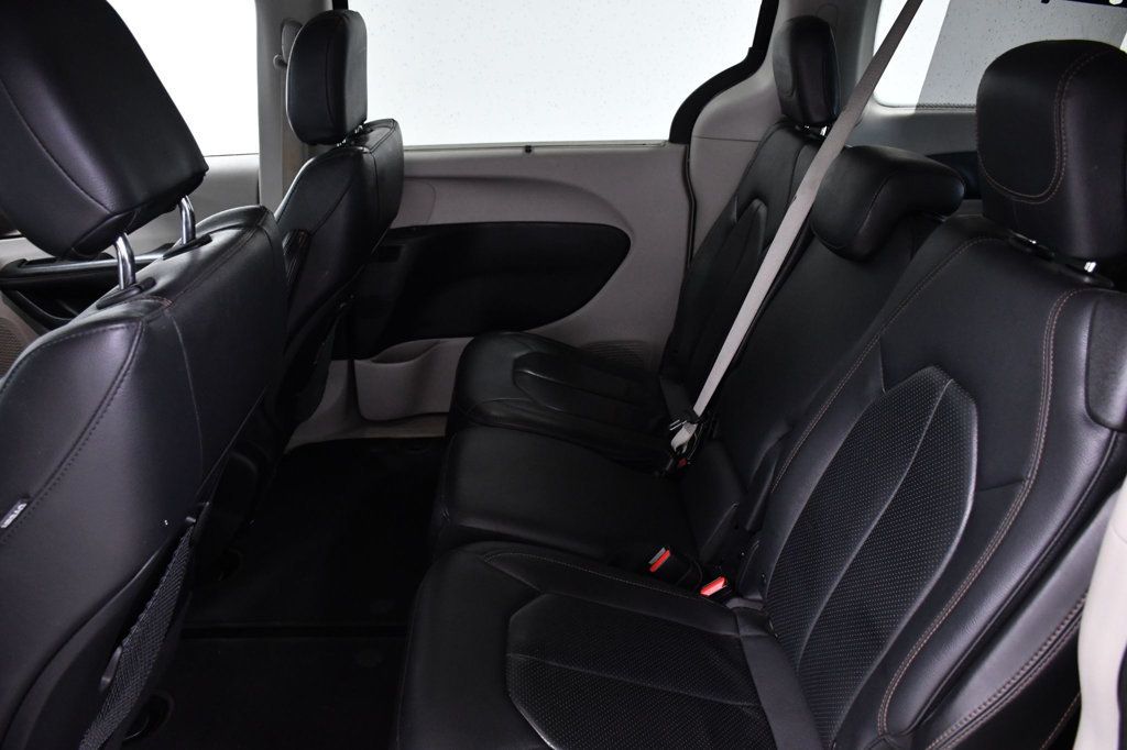 2019 Chrysler Pacifica Touring L FWD - 23011533 - 9