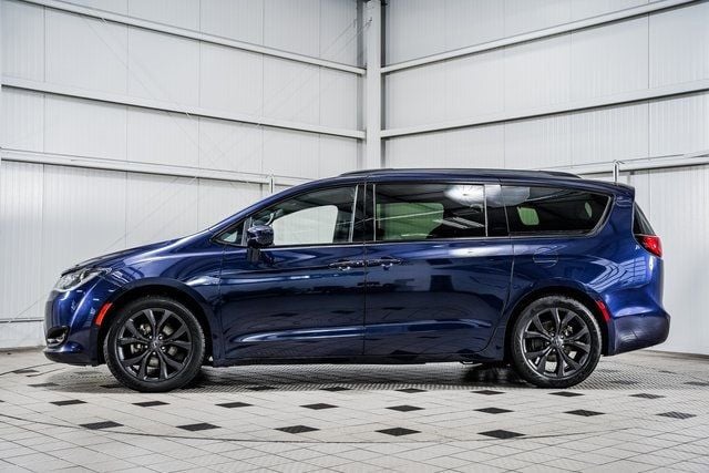 2019 Chrysler Pacifica Touring L Plus - 22384470 - 3