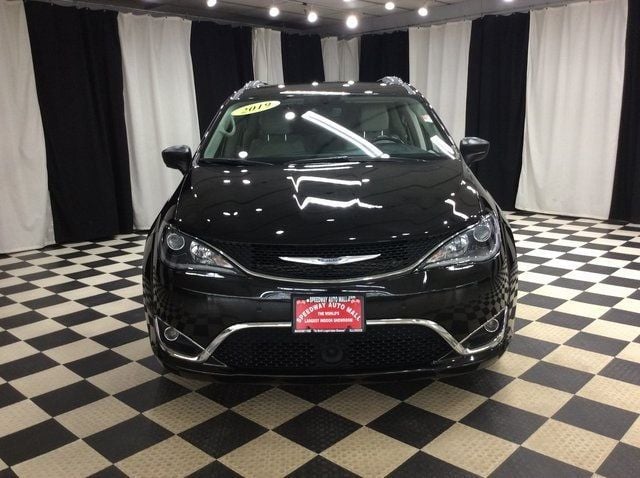 2019 Chrysler Pacifica Touring L Plus - 22715330 - 1