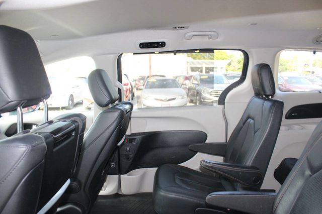 2019 Chrysler Pacifica Touring L Plus 4dr Mini Van - 22915520 - 12