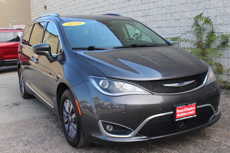 2019 Chrysler Pacifica Touring L Plus 4dr Mini Van - 22915520 - 6