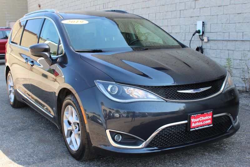 2019 Chrysler Pacifica Touring L Plus 4dr Mini Van - 22916535 - 6