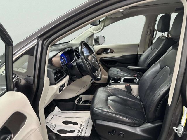 2019 Chrysler Pacifica Touring L Plus 4dr Mini Van - 23012860 - 14