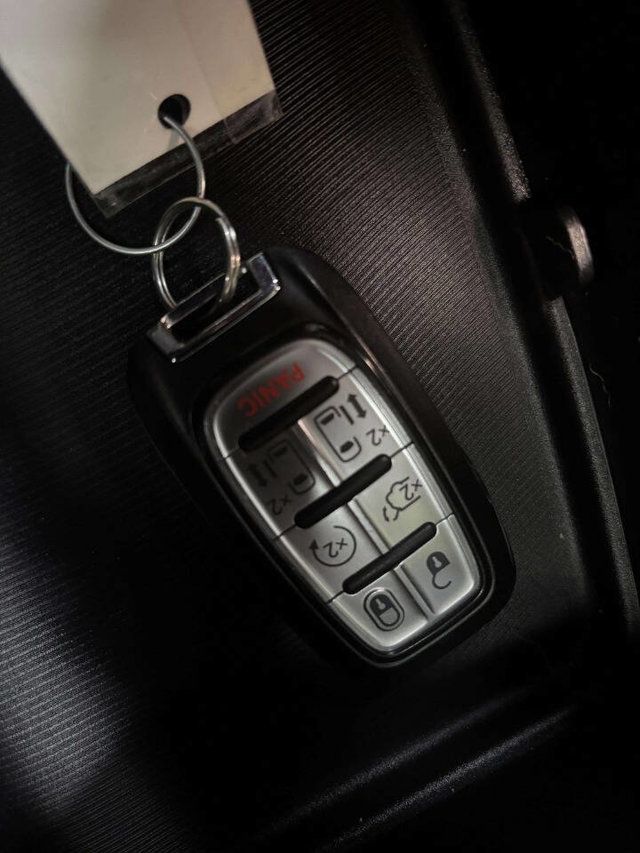 2019 Chrysler Pacifica Touring L Plus 4dr Mini Van - 23012860 - 40