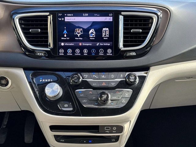 2019 Chrysler Pacifica Touring L Plus 4dr Mini Van - 23042994 - 26