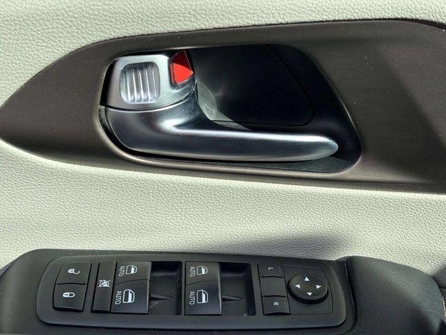 2019 Chrysler Pacifica Touring L Plus 4dr Mini Van - 23042994 - 29
