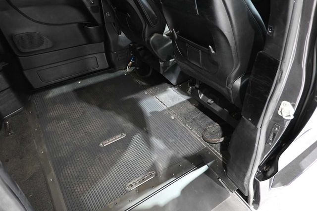 2019 Chrysler Pacifica Touring L Plus Handicap Mobility Van - 23065625 - 18