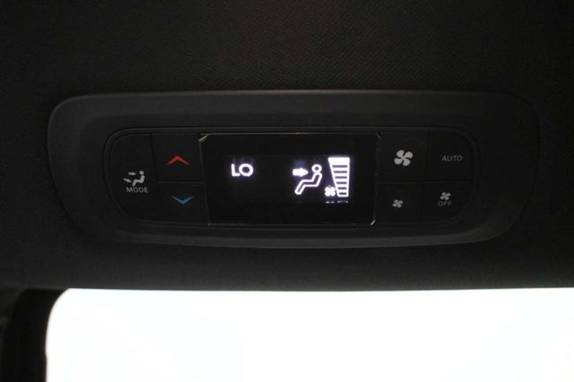 2019 Chrysler Pacifica Touring L Plus Handicap Mobility Van - 23065625 - 28