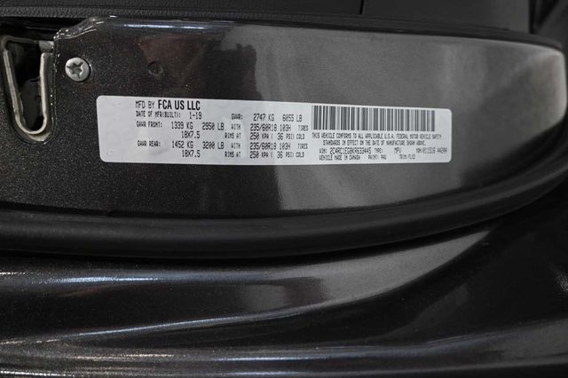 2019 Chrysler Pacifica Touring L Plus Handicap Mobility Van - 23065625 - 32