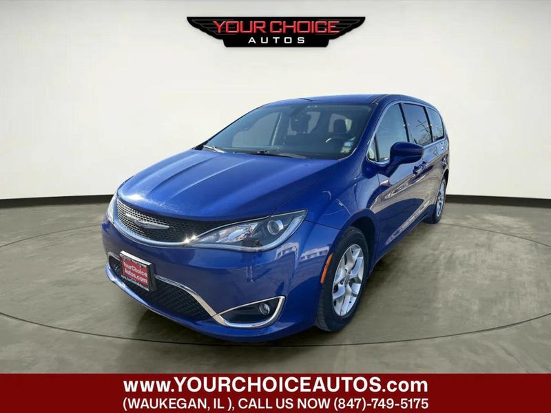 2019 Chrysler Pacifica Touring Plus FWD - 22963916 - 0