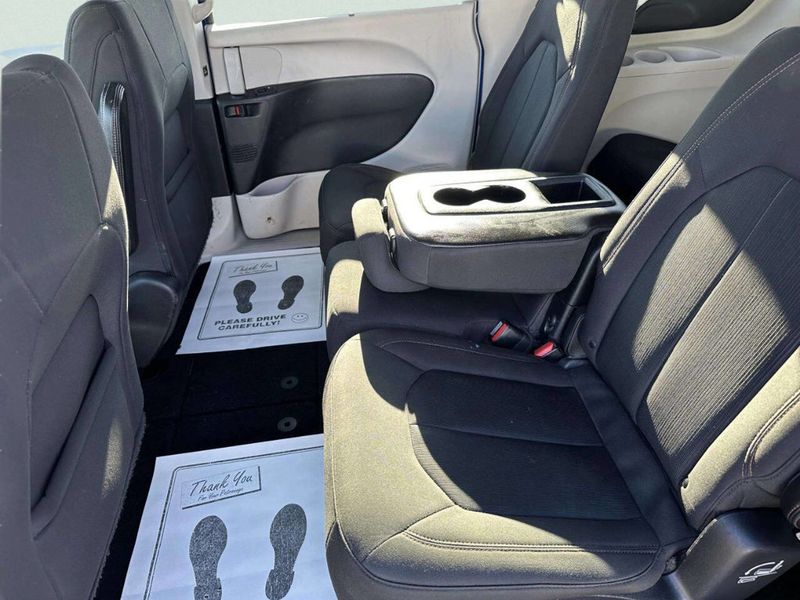 2019 Chrysler Pacifica Touring Plus FWD - 22963916 - 10