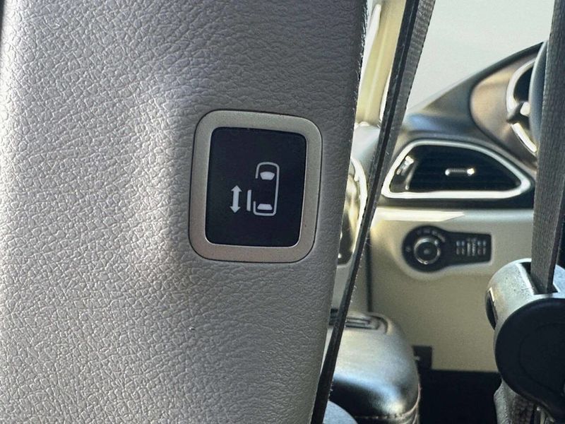 2019 Chrysler Pacifica Touring Plus FWD - 22963916 - 12