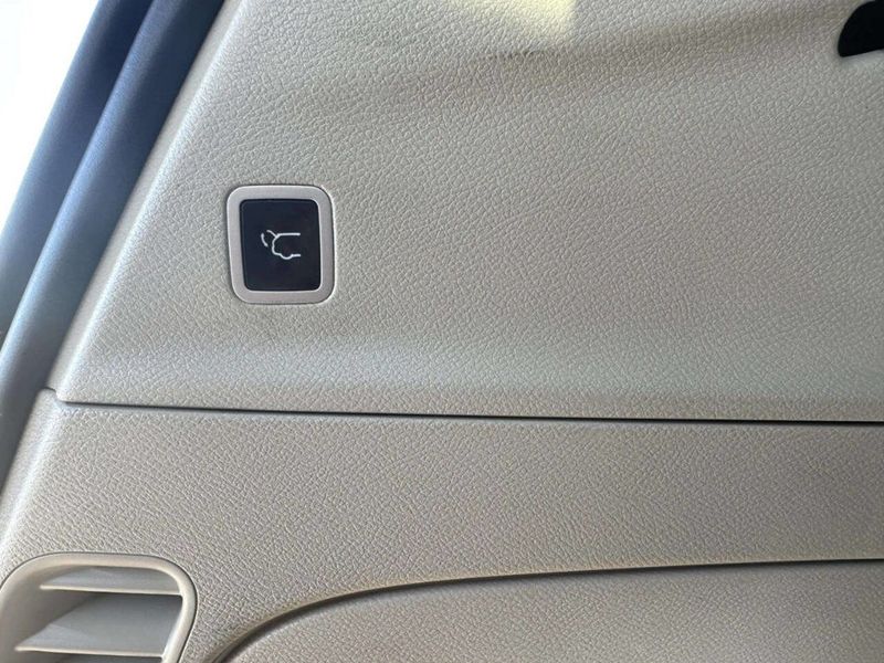 2019 Chrysler Pacifica Touring Plus FWD - 22963916 - 14