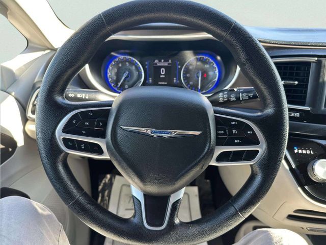2019 Chrysler Pacifica Touring Plus FWD - 22963916 - 20