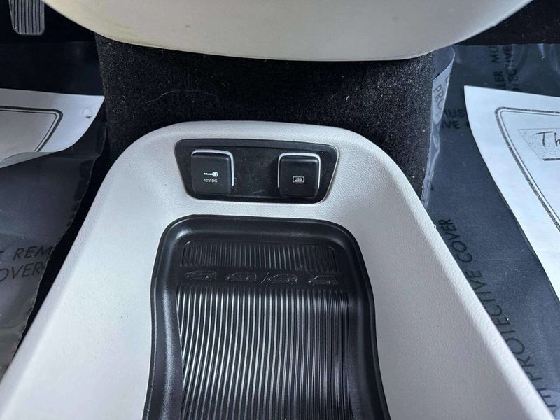 2019 Chrysler Pacifica Touring Plus FWD - 22963916 - 23