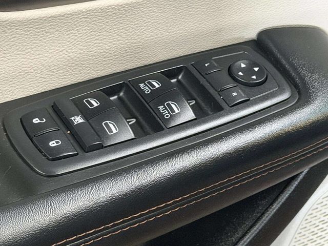 2019 Chrysler Pacifica Touring Plus FWD - 22978713 - 13