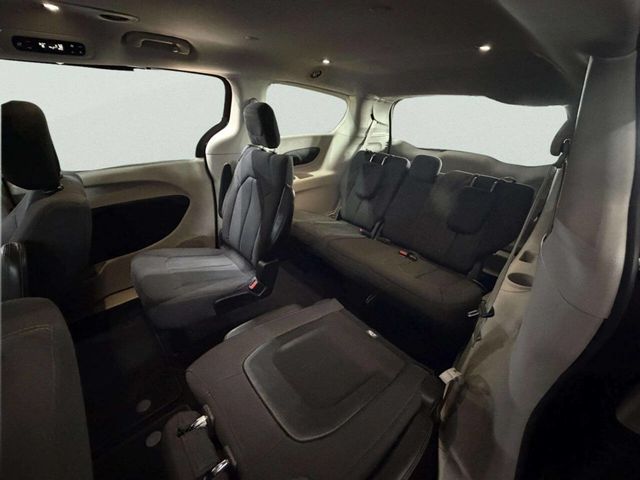 2019 Chrysler Pacifica Touring Plus FWD - 22978713 - 19