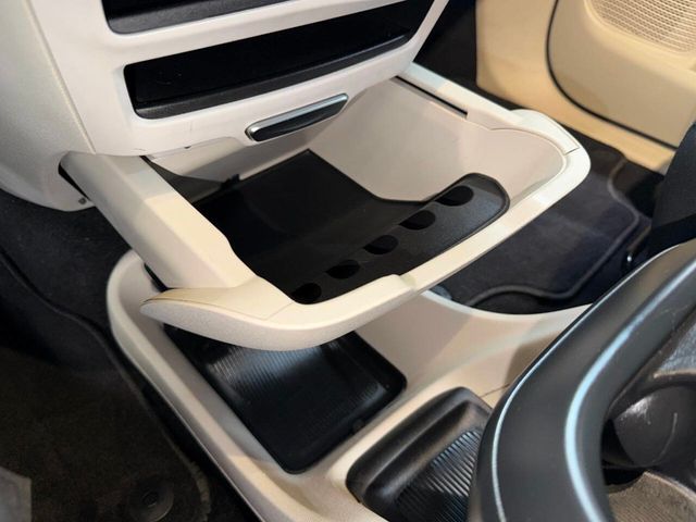 2019 Chrysler Pacifica Touring Plus FWD - 22978713 - 50
