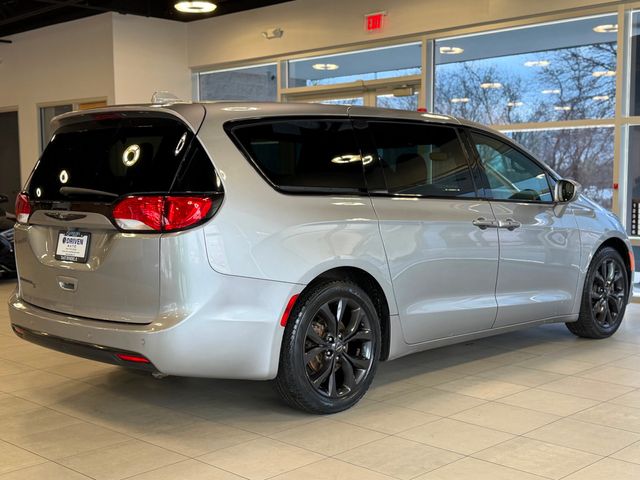2019 Chrysler Pacifica Touring Plus FWD - 23008127 - 11