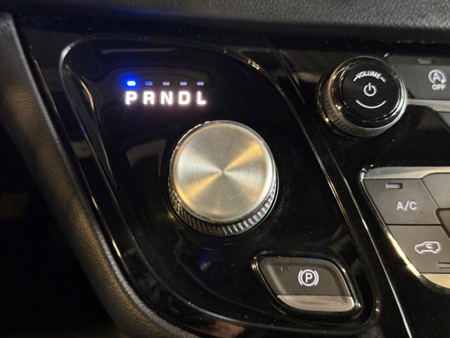 2019 Chrysler Pacifica Touring Plus FWD - 23008127 - 33