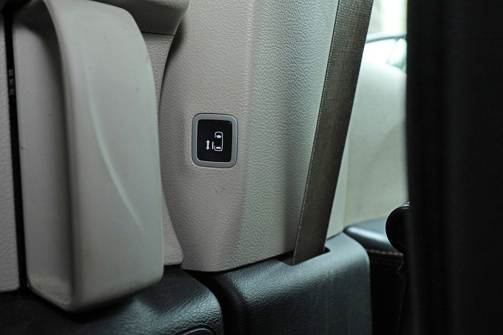 2019 Chrysler Pacifica Touring Plus photo 22