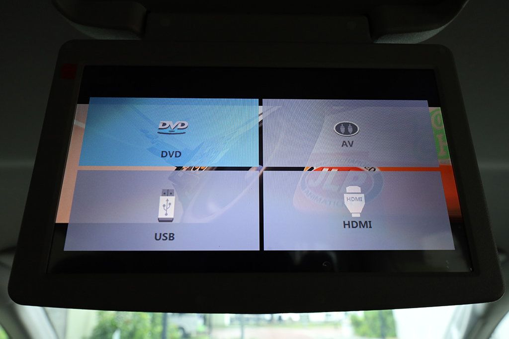2019 Chrysler Pacifica Touring Plus photo 26
