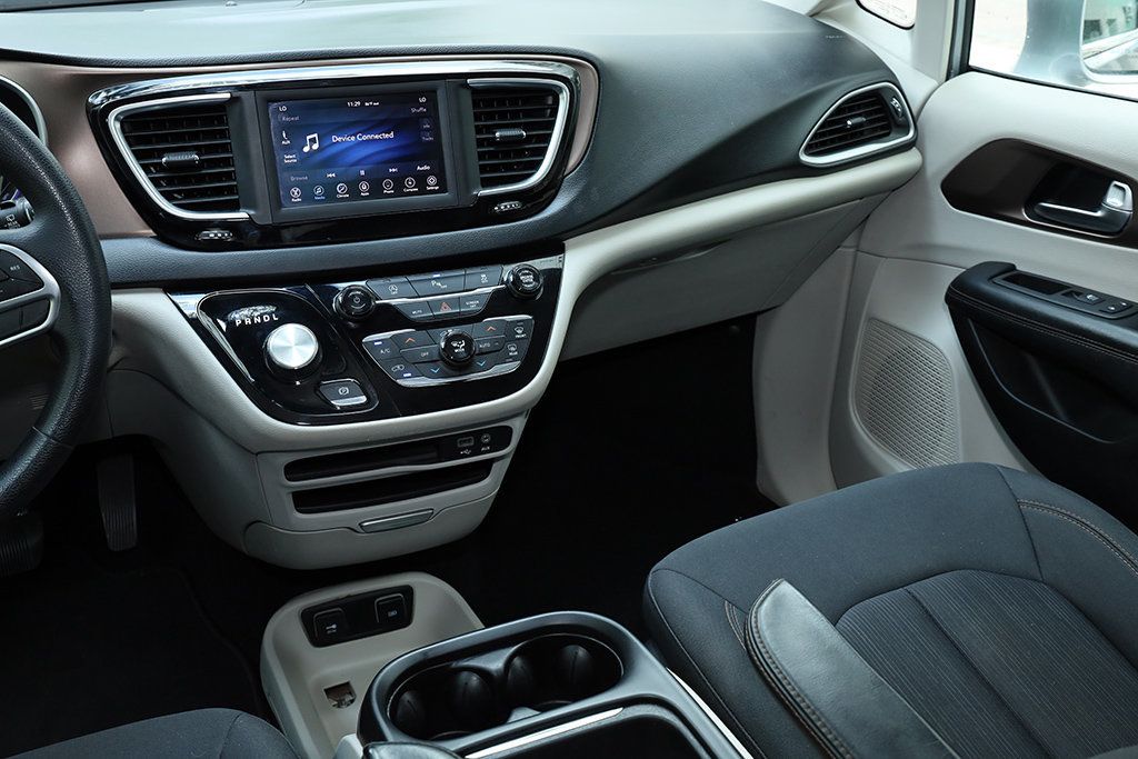 2019 Chrysler Pacifica Touring Plus photo 33