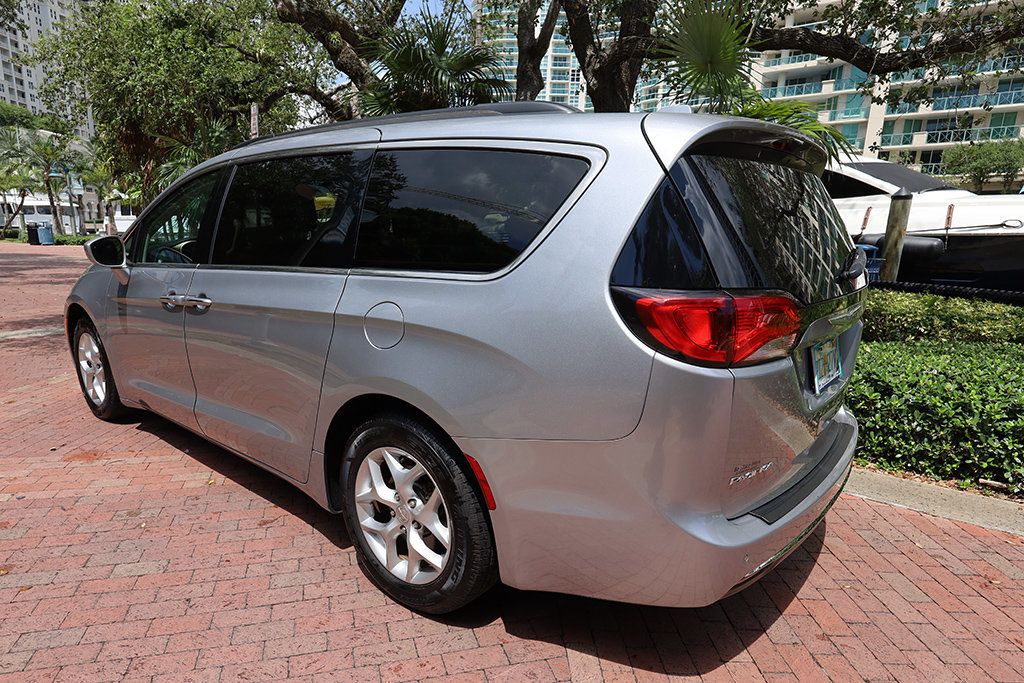 2019 Chrysler Pacifica Touring Plus photo 55