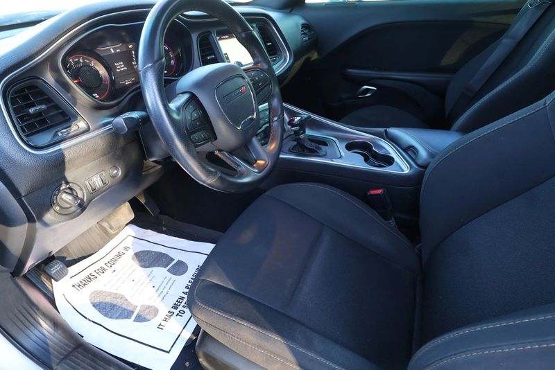 2019 Dodge Challenger GT, BLACKOUT WHEELS, NAVI, HID LTS, SPOILER, BLUETOOTH, ALPINE!! - 22937023 - 10