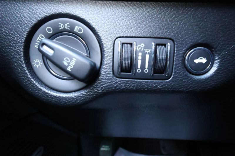 2019 Dodge Challenger GT, BLACKOUT WHEELS, NAVI, HID LTS, SPOILER, BLUETOOTH, ALPINE!! - 22937023 - 21