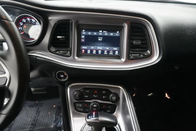 2019 Dodge Challenger R/T RWD - 23026043 - 17
