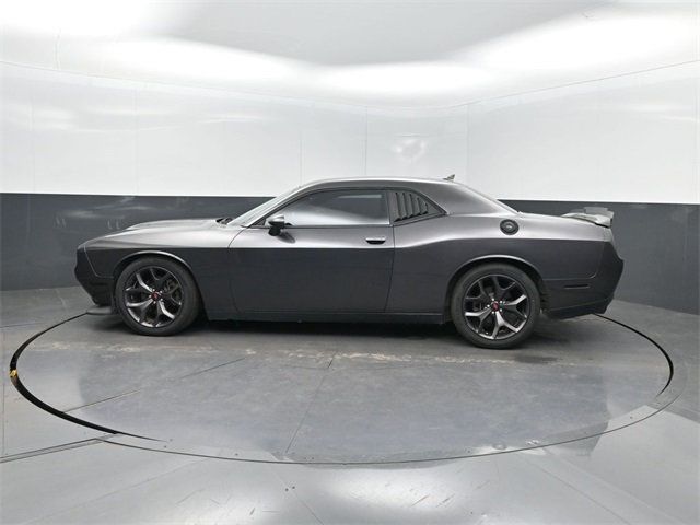 2019 Dodge Challenger R/T photo 2