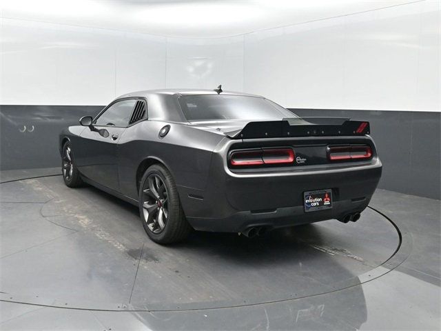 2019 Dodge Challenger R/T photo 3