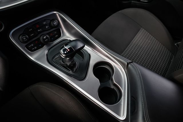 2019 Dodge Challenger R/T RWD - 22953173 - 38