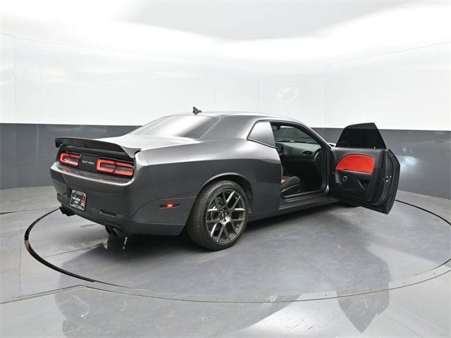 2019 Dodge Challenger R/T Scat Pack photo 21