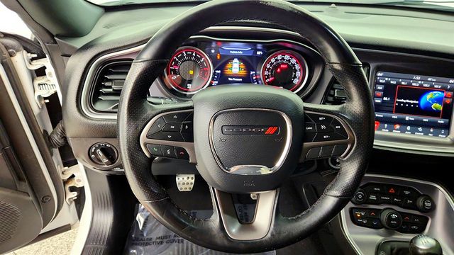2019 Dodge Challenger R/T Scat Pack RWD w/ Uconnect 4C Nav - 23064792 - 11