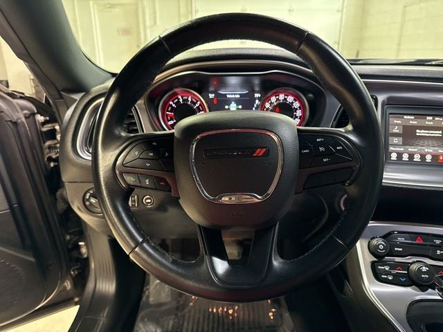 2019 Dodge Challenger SXT AWD - 23029587 - 9