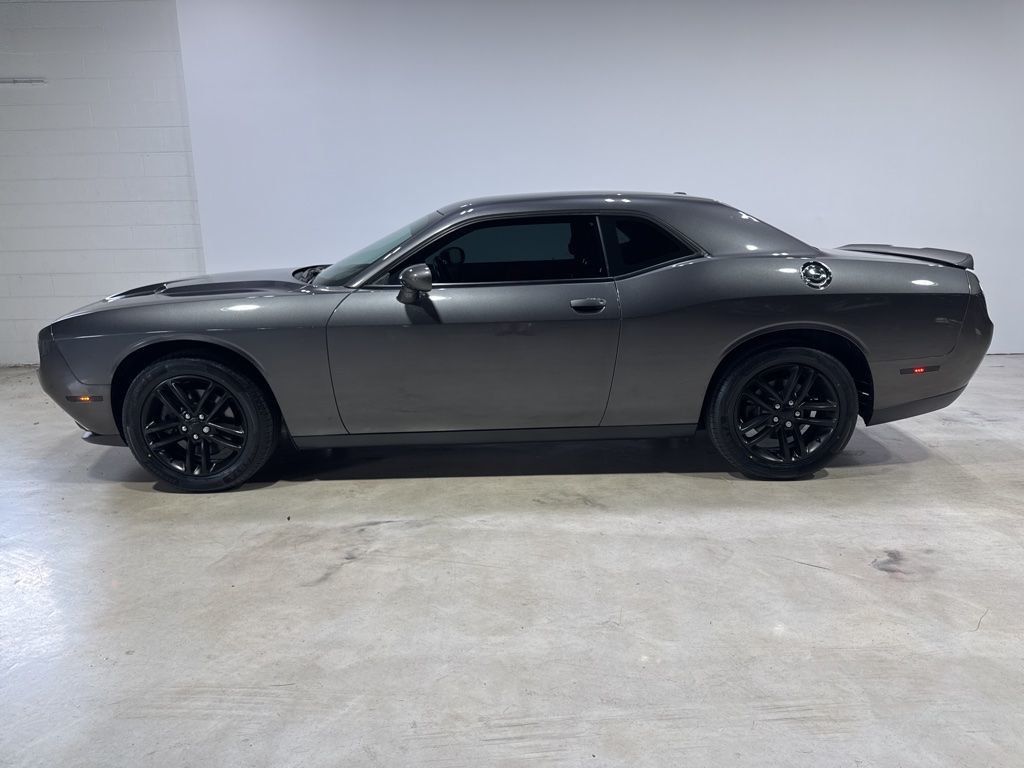 2019 Dodge Challenger SXT AWD - 23029587 - 3