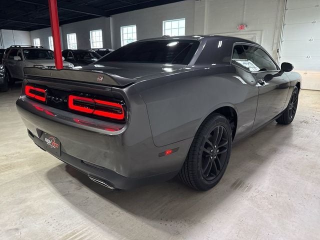 2019 Dodge Challenger SXT AWD - 23029587 - 6