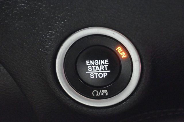 2019 Dodge Challenger SXT AWD - 23067975 - 18