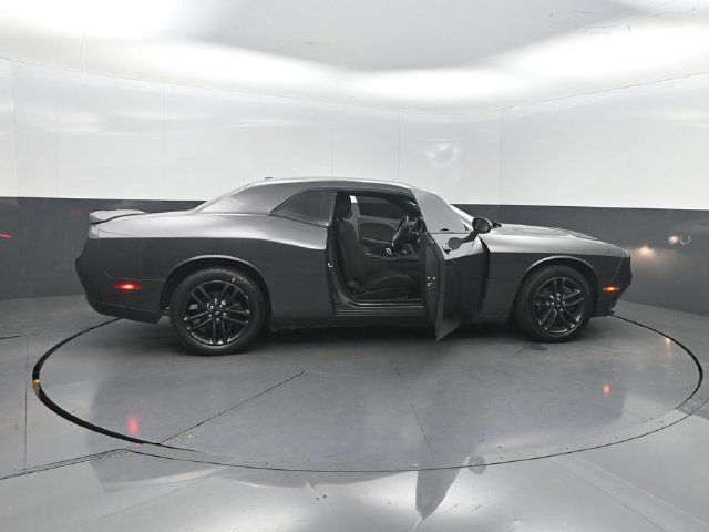 2019 Dodge Challenger SXT AWD - 23067975 - 31